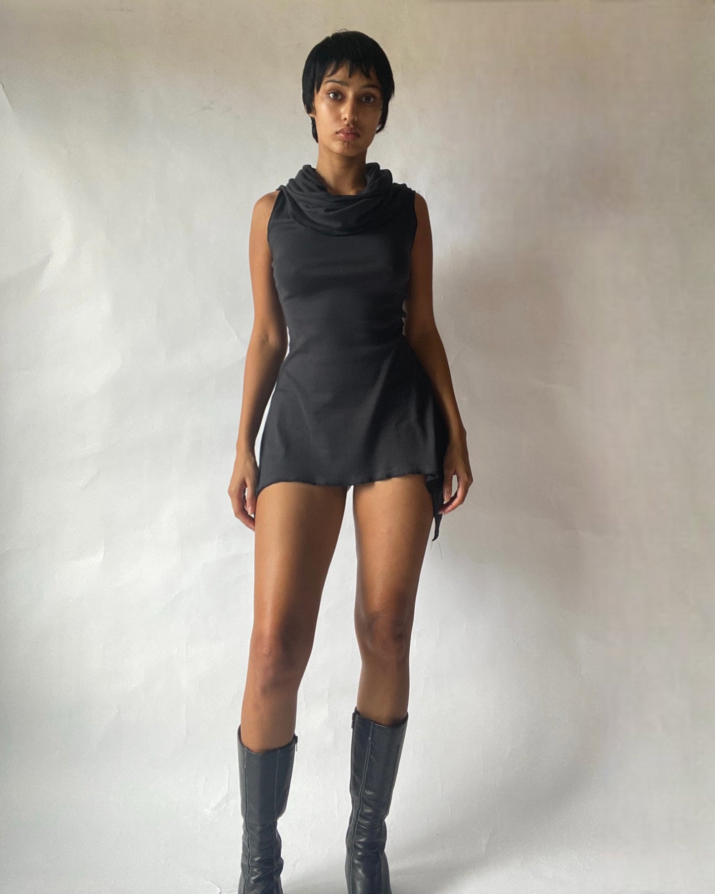 gladiatrix mini dress / black