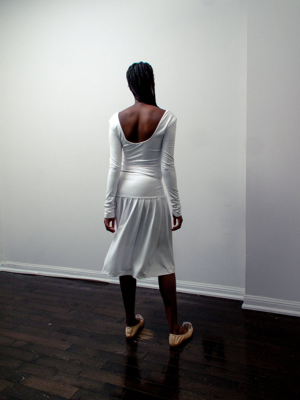 dance pleated midi skirt / sage green