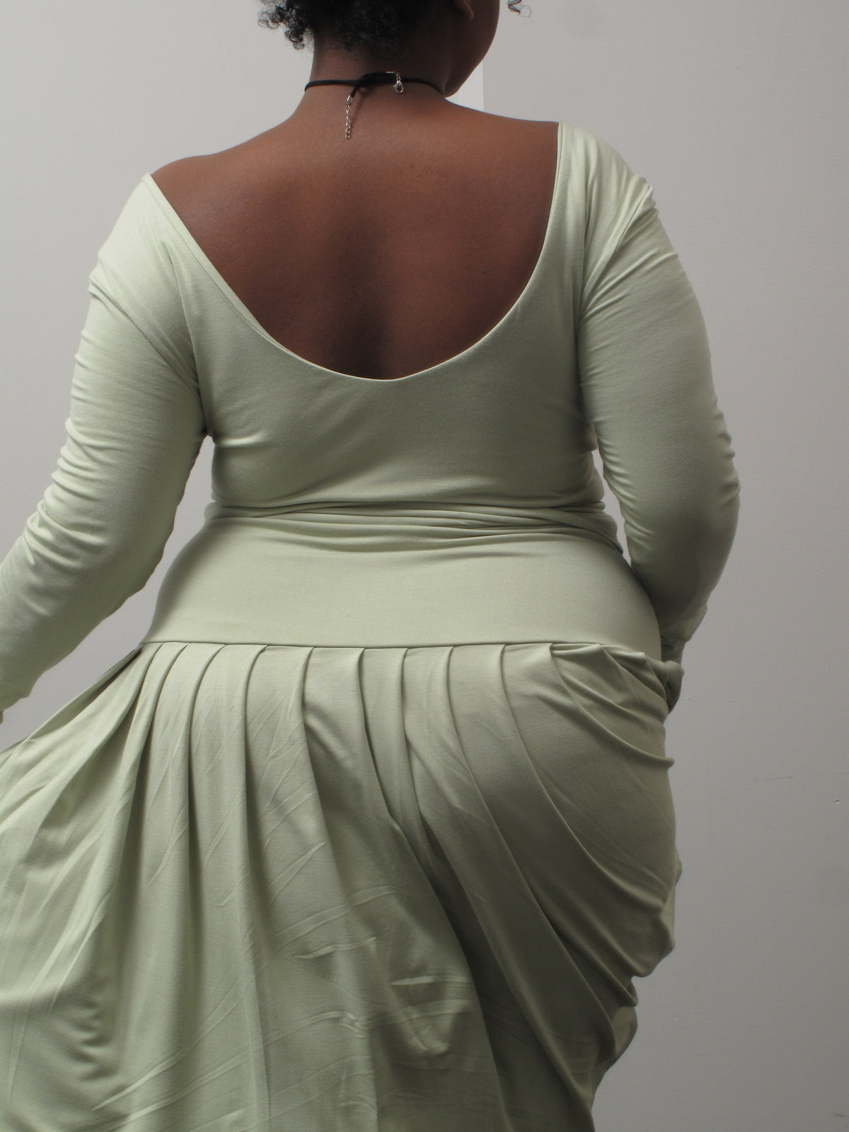 backless double-layered longsleeve top / sage green