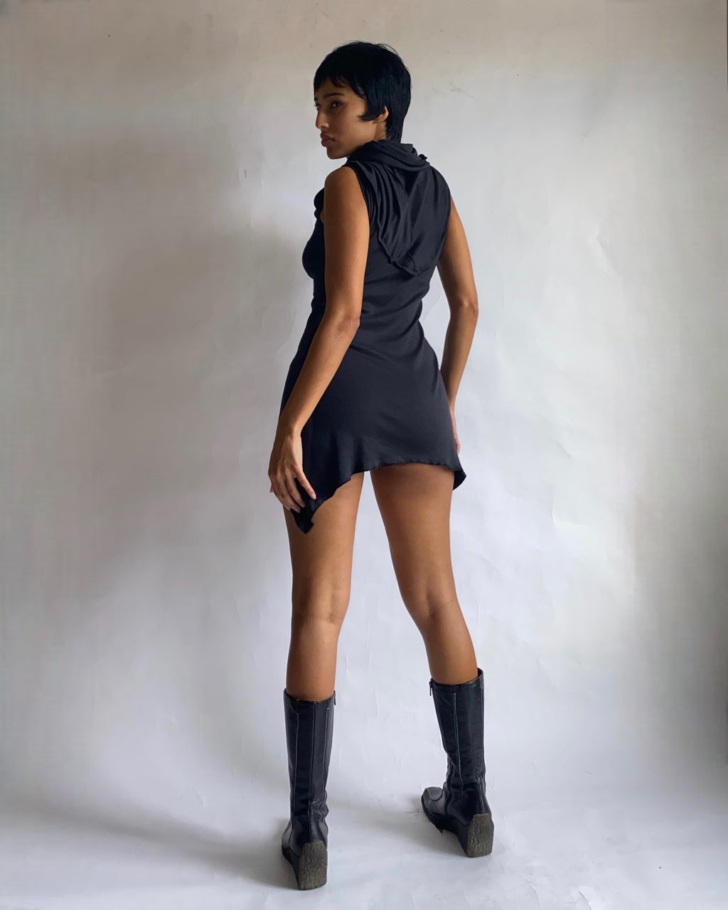 gladiatrix mini dress / black